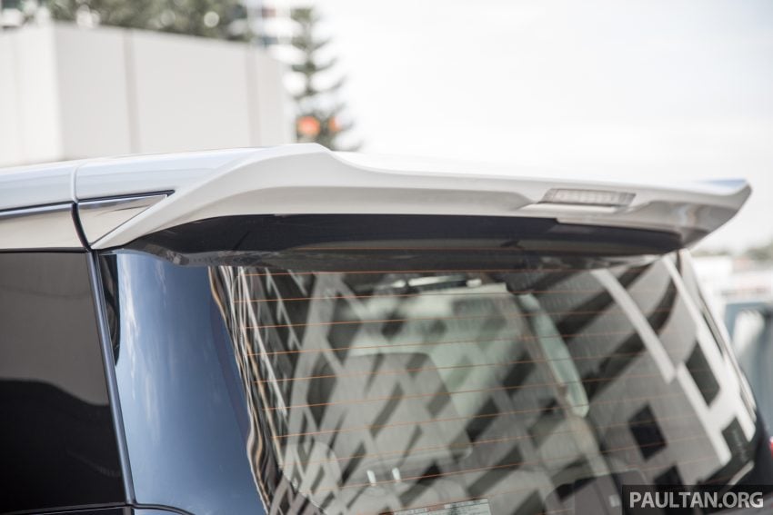 采用原厂套件改装, Toyota Alphard 改头换面成 Lexus LM 128241