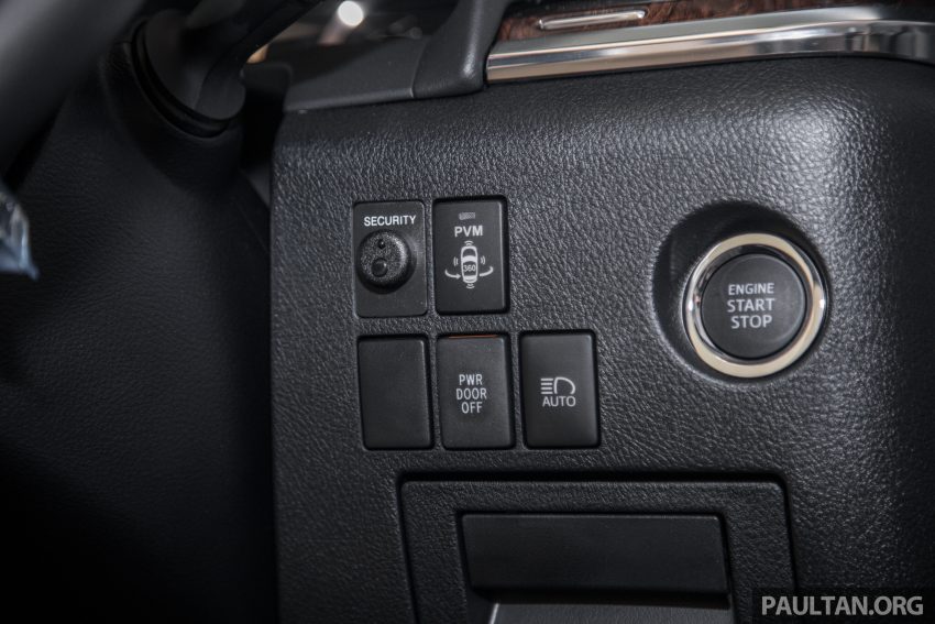 采用原厂套件改装, Toyota Alphard 改头换面成 Lexus LM 128253
