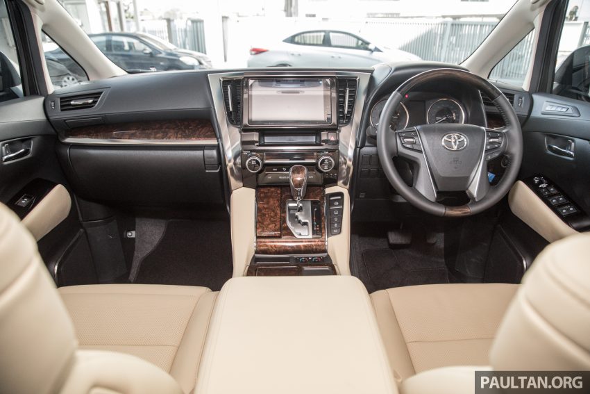 采用原厂套件改装, Toyota Alphard 改头换面成 Lexus LM 128245