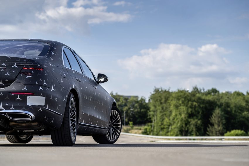 新一代 Mercedes-Benz S-Class 安全配备细节公布！首搭后座正面安全气囊、后轮主动转向系统、全新自动停车系统 129602