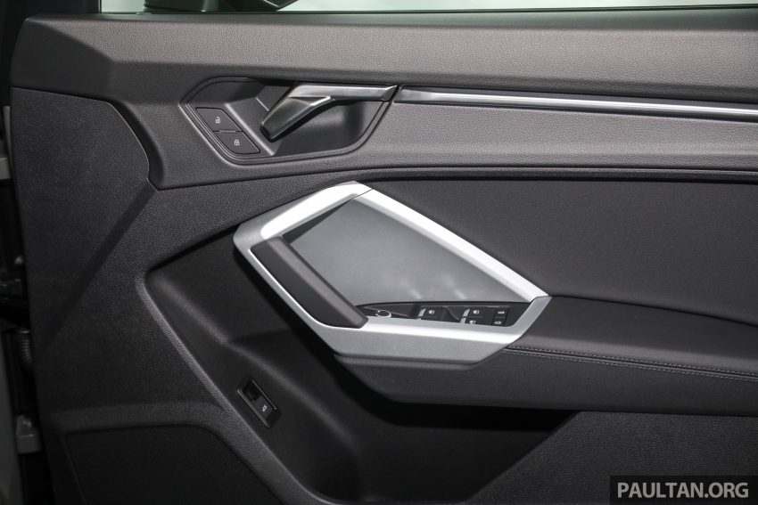 新车实拍: Audi Q3 Sportback 2.0 TFSI quattro, 售价30万 132472