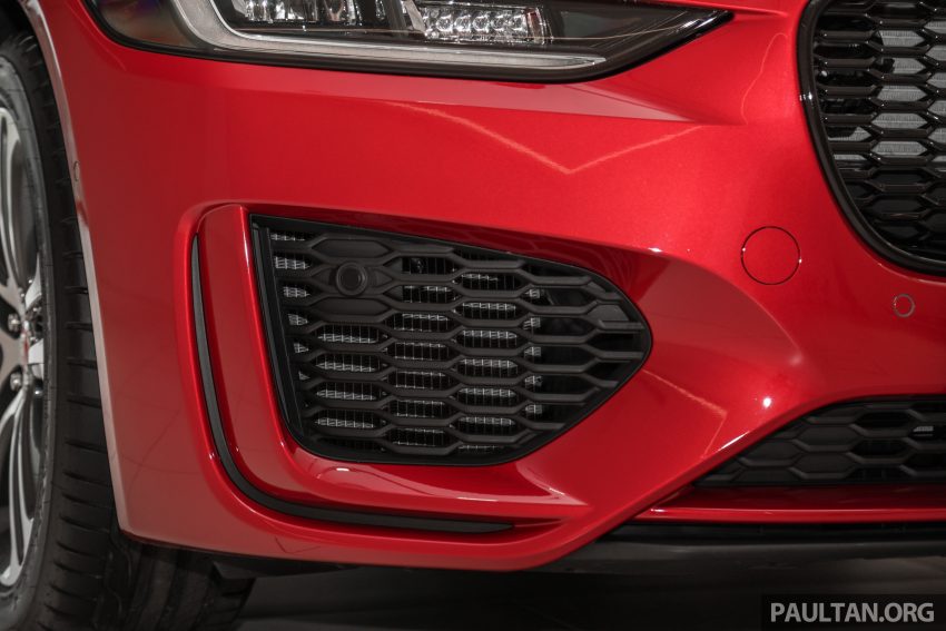 图集：小改款 Jaguar XE P300 R-Dynamic，售RM396k 133016