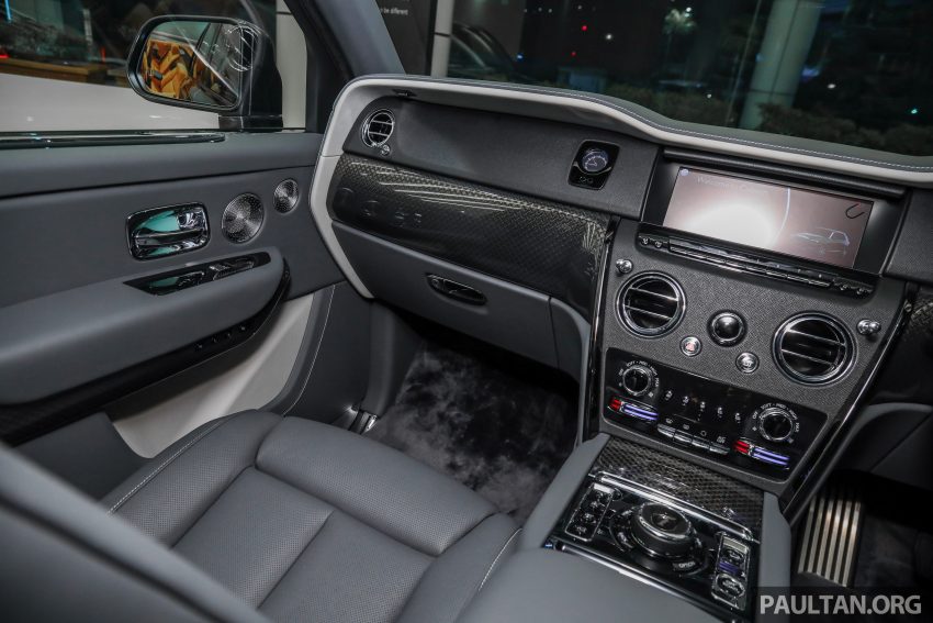 图集：暗黑版女神！Rolls-Royce Cullinan Black Badge 130533