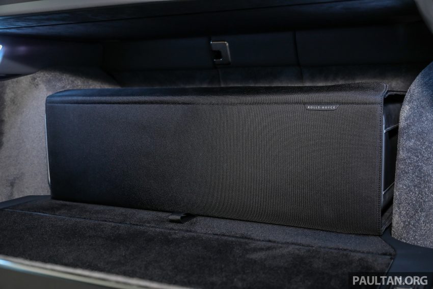 图集：暗黑版女神！Rolls-Royce Cullinan Black Badge 130546
