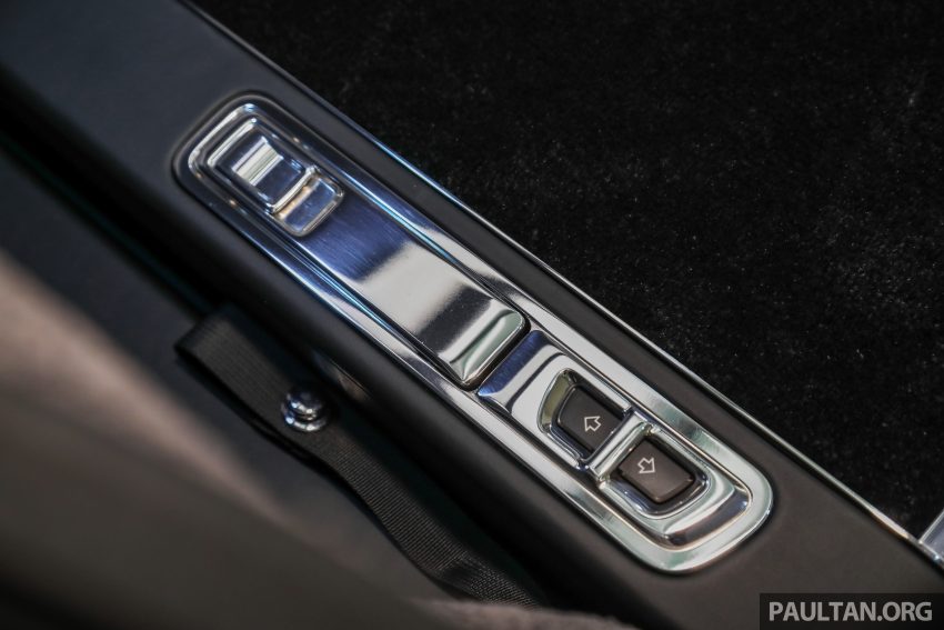 图集：暗黑版女神！Rolls-Royce Cullinan Black Badge 130550