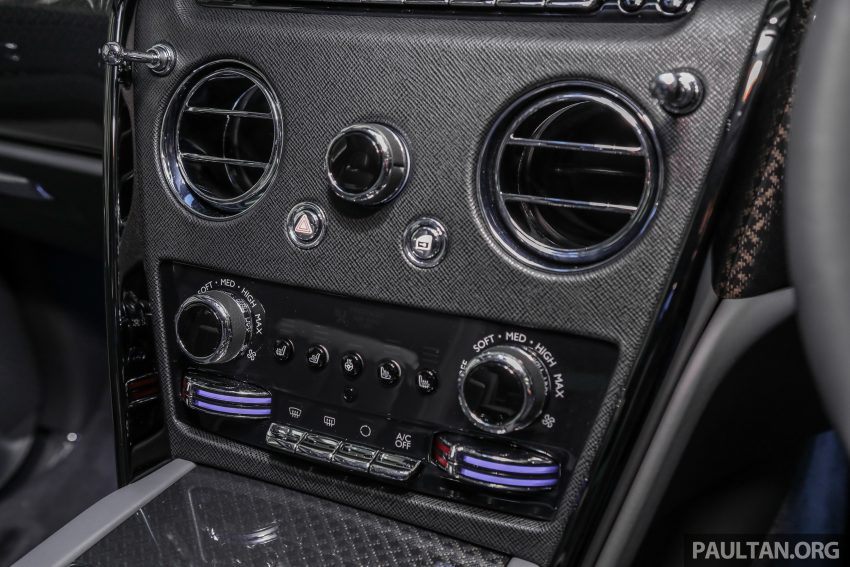 图集：暗黑版女神！Rolls-Royce Cullinan Black Badge 130521