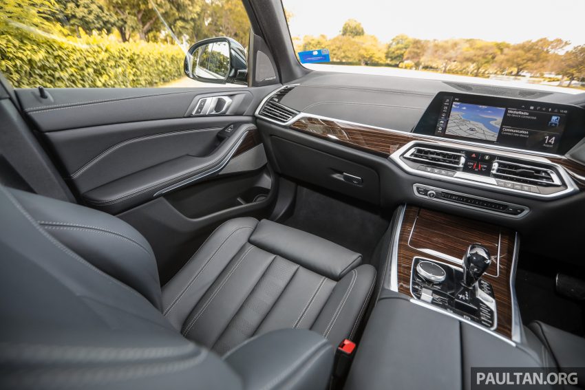 图集：插电式混动版 G05 BMW X5 xDrive45e，免SST后售RM441k；总价值4.3万令吉的 M Performance 套件上身 131890