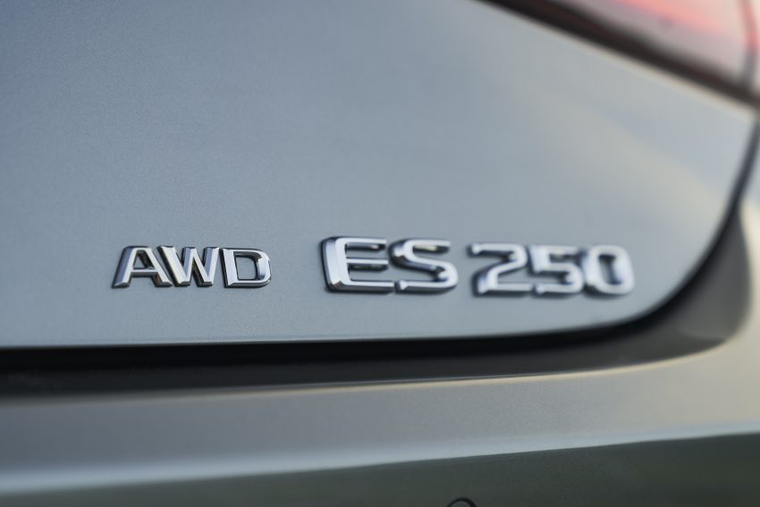 美规2021年式 Lexus ES 加入AWD全驱版, 操控表现更好 132342