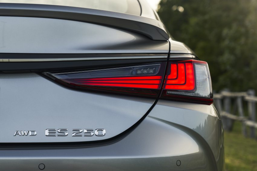美规2021年式 Lexus ES 加入AWD全驱版, 操控表现更好 132343