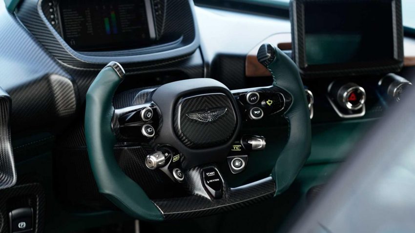 最强手排超跑! Aston Martin Victor 面世, 836hp/821Nm V12手排后驱, 基于 One-77 客制化改造而成, 全球仅此一辆! 134273