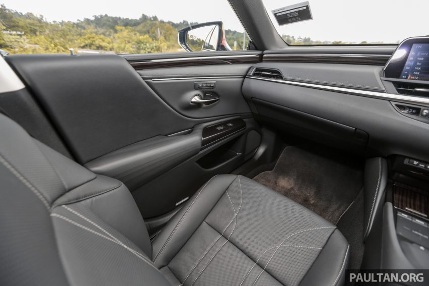 新车试驾: Lexus ES 250 Luxury, 很适合内敛绅士型买家 136458