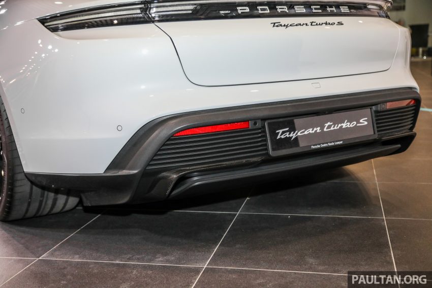 品牌首款纯电动车！Porsche Taycan 本地上市，三种版本全员到齐！输出高达 761 PS、1,050 Nm，售价RM725k起 135350