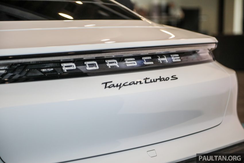 品牌首款纯电动车！Porsche Taycan 本地上市，三种版本全员到齐！输出高达 761 PS、1,050 Nm，售价RM725k起 135351