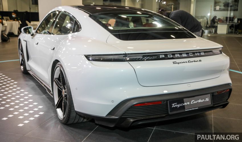 品牌首款纯电动车！Porsche Taycan 本地上市，三种版本全员到齐！输出高达 761 PS、1,050 Nm，售价RM725k起 135325