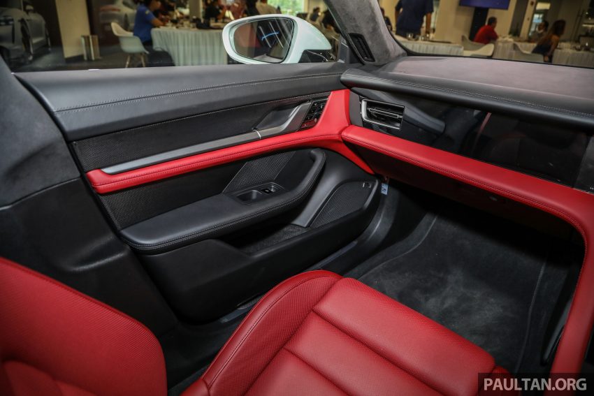 品牌首款纯电动车！Porsche Taycan 本地上市，三种版本全员到齐！输出高达 761 PS、1,050 Nm，售价RM725k起 135374