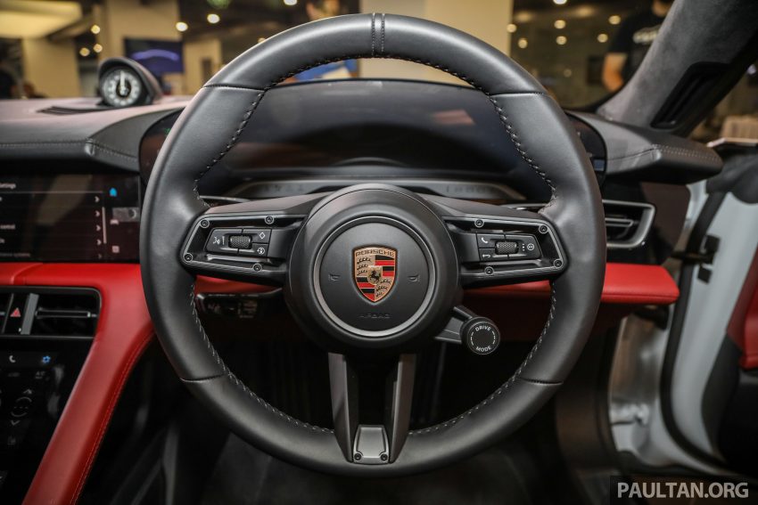 品牌首款纯电动车！Porsche Taycan 本地上市，三种版本全员到齐！输出高达 761 PS、1,050 Nm，售价RM725k起 135355