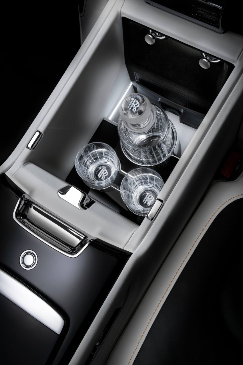 长轴版 Rolls Royce Ghost Extended 首发, 更宽裕奢华 136090