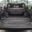 Toyota Hilux 重新导入手排版 2.4E MT 4×4车型, 售价RM110,880，比同级自排版便宜一千块但配备比后者更丰富