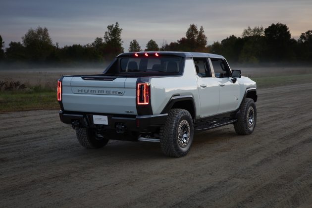逾千匹马力悍马回归! GMC Hummer EV 纯电皮卡全球首发