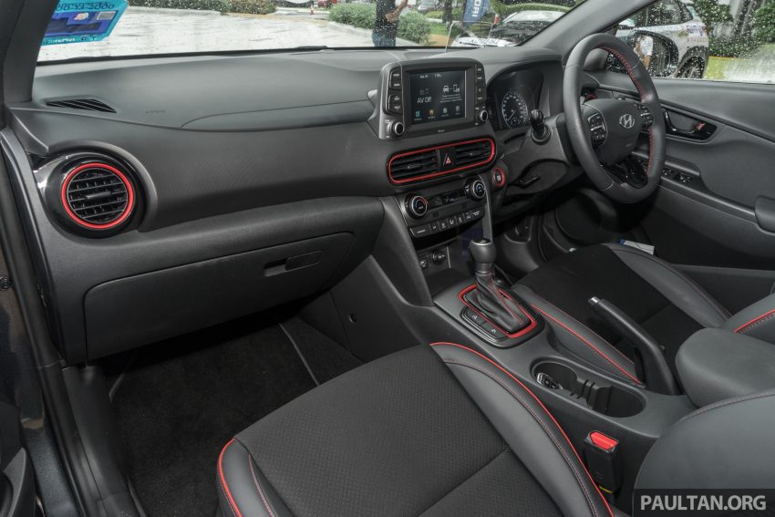 图集：中间等级的 Hyundai Kona 2.0 MPI Mid 新车实拍 136949