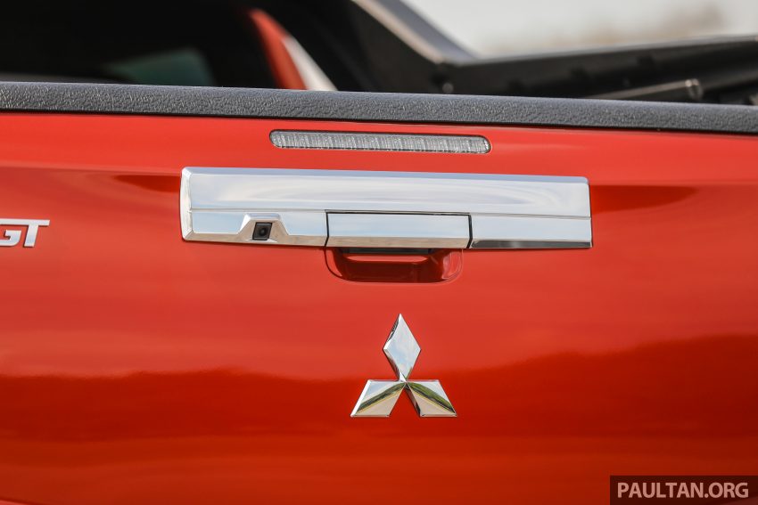 图集：2020 Mitsubishi Triton VGT Adventure X 橙色涂装 141245