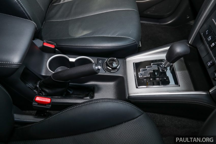 图集：2020 Mitsubishi Triton VGT Adventure X 橙色涂装 141282