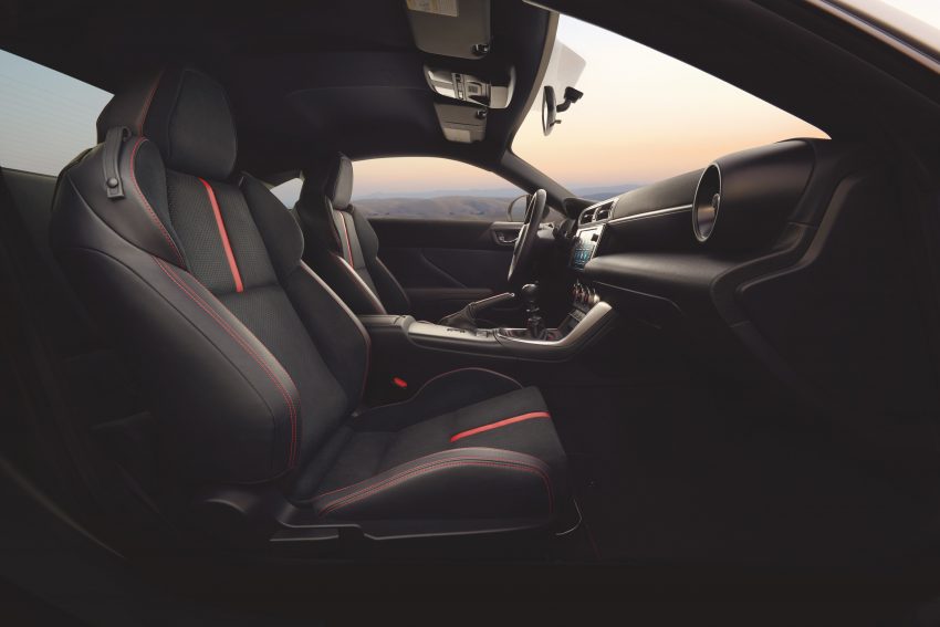 “平民街跑” 全新二代 2022 Subaru BRZ 全球首发！搭载2.4升水平对卧四缸引擎，最大输出功率达228 hp, 249 Nm 141002