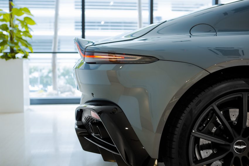 Aston Martin Vantage Dark Knight Edition 于大马登场 139633