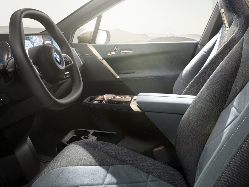 品牌旗舰纯电SUV, BMW 发表全新 iX 系列, 续航达600km 140366