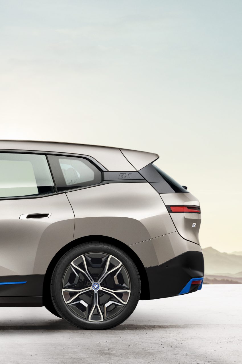 品牌旗舰纯电SUV, BMW 发表全新 iX 系列, 续航达600km 140377