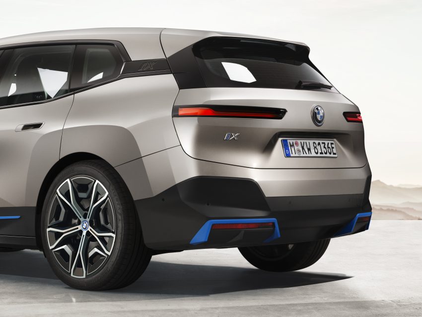 品牌旗舰纯电SUV, BMW 发表全新 iX 系列, 续航达600km 140356