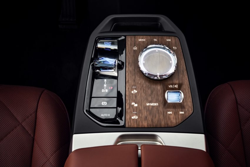 品牌旗舰纯电SUV, BMW 发表全新 iX 系列, 续航达600km 140386