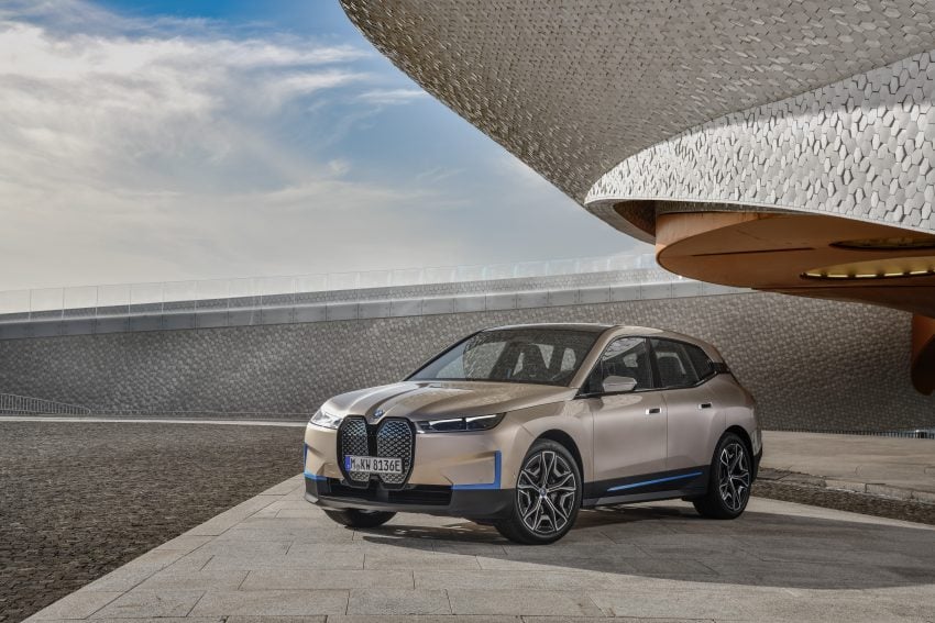 品牌旗舰纯电SUV, BMW 发表全新 iX 系列, 续航达600km 140392