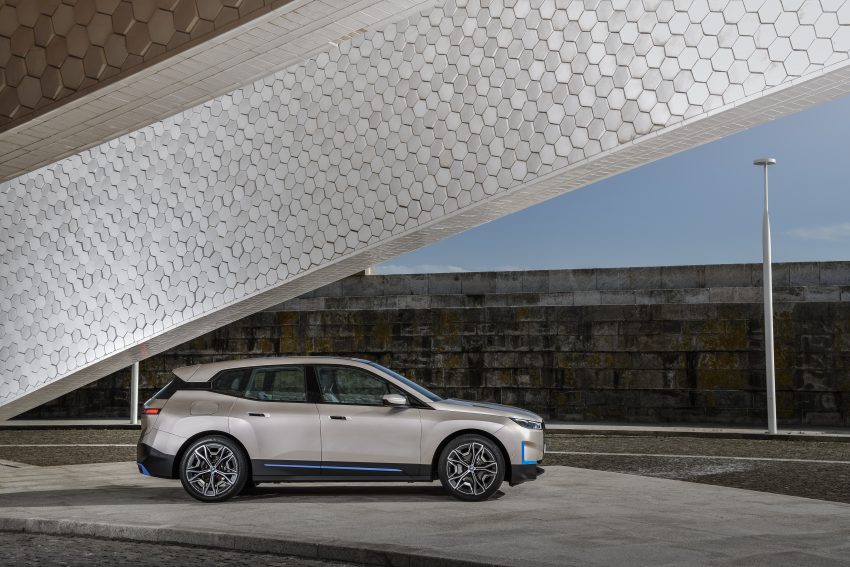 品牌旗舰纯电SUV, BMW 发表全新 iX 系列, 续航达600km 140395