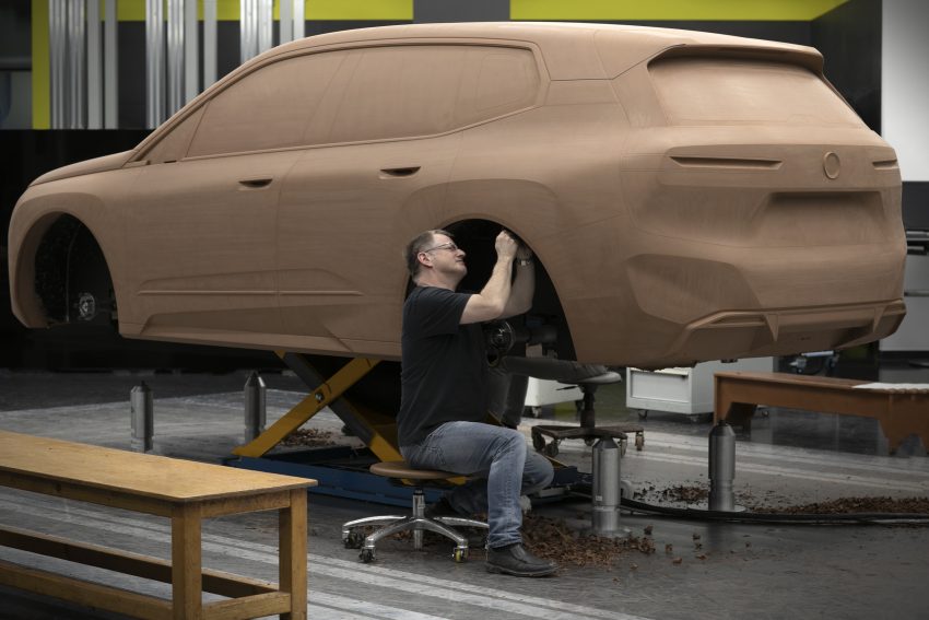品牌旗舰纯电SUV, BMW 发表全新 iX 系列, 续航达600km 140426