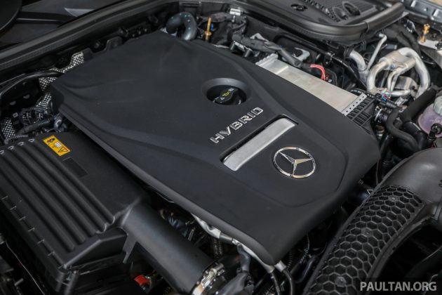 Daimler 将与吉利携手合作研发下一代油电混合动力引擎