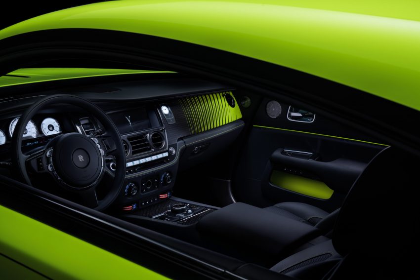Rolls-Royce 为 Black Badge 系列推霓虹灯之夜车身配色 141492
