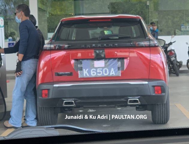 谍照：第二代 Peugeot 2008 在本地一间油站现身被捕获