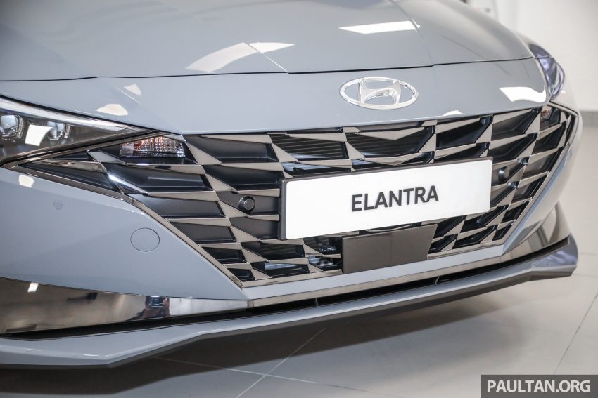 第七代 Hyundai Elantra 本地预览, 只有一个等级配备满满 141780