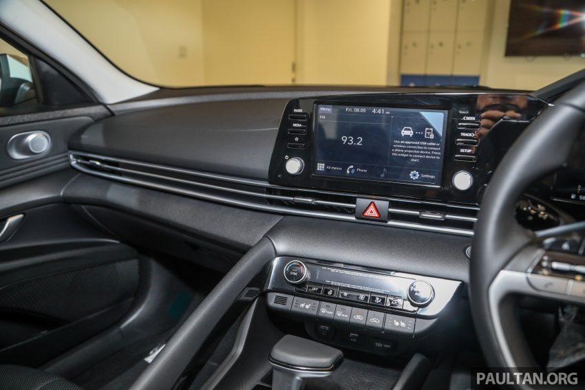 第七代 Hyundai Elantra 本地预览, 只有一个等级配备满满 141859