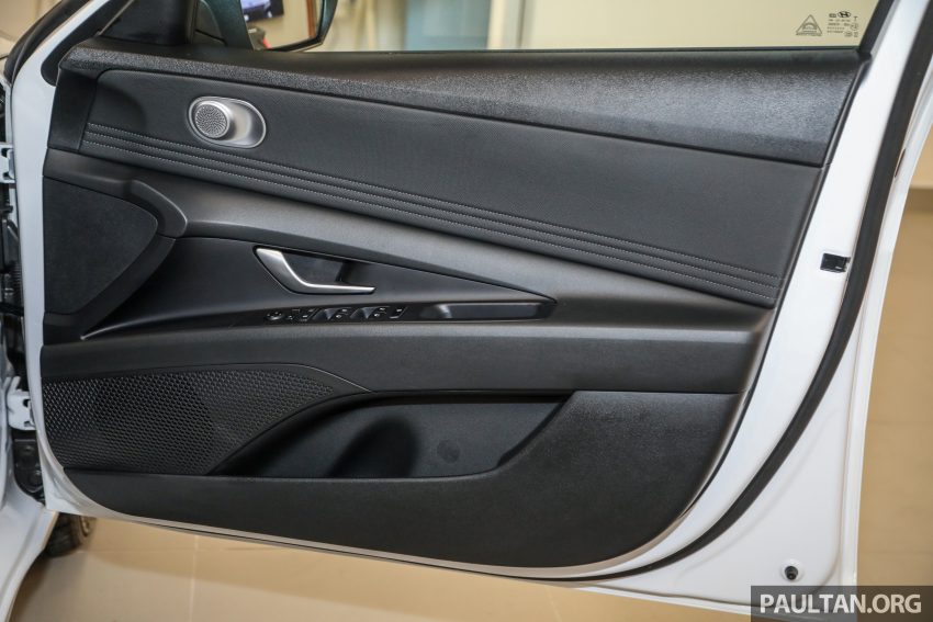 第七代 Hyundai Elantra 本地预览, 只有一个等级配备满满 141864