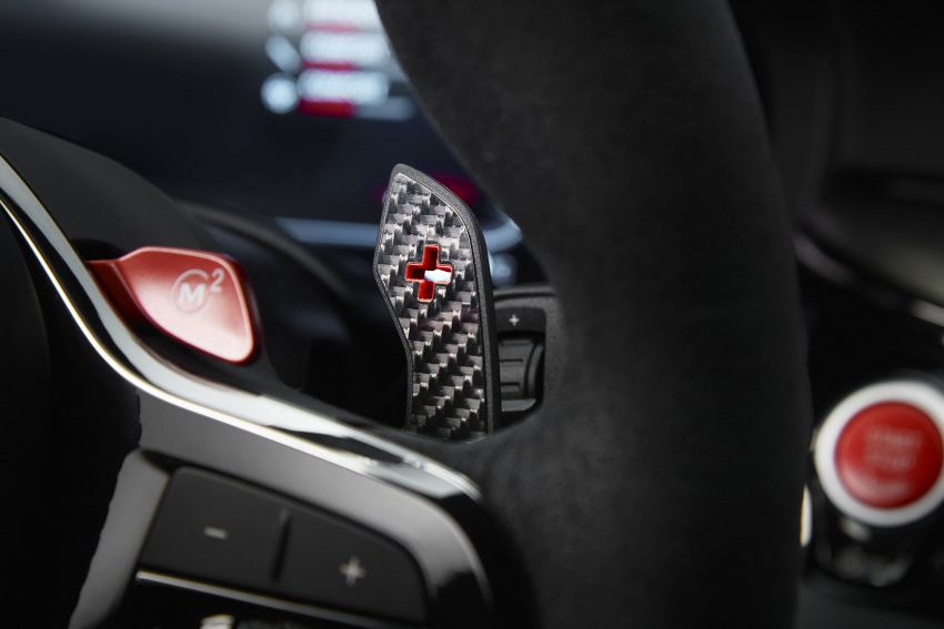 高性能轻量化！BMW M5 CS 官图发布，加速破百只需3秒 144870