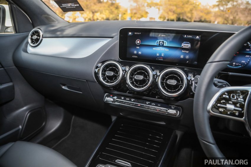 新车实拍: Mercedes-Benz GLA 200 Progressive Line 143949