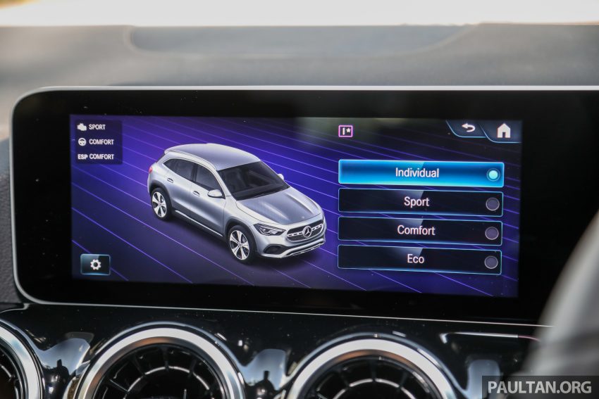 新车实拍: Mercedes-Benz GLA 200 Progressive Line 143953