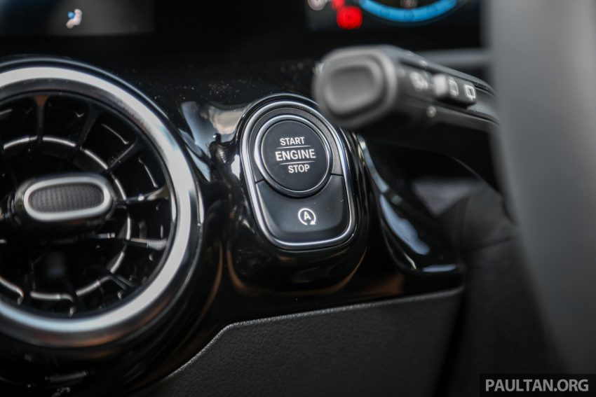 新车实拍: Mercedes-Benz GLA 200 Progressive Line 143961