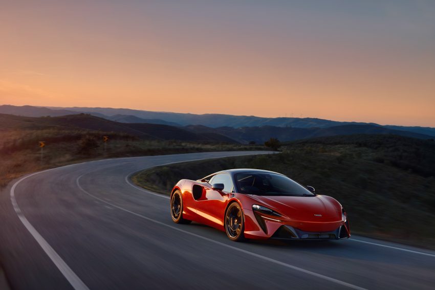 全新插混超跑 McLaren Artura 发布！680 PS，3秒破百！ 145681
