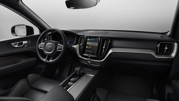 二代 Volvo XC60 推出小改款, PHEV 版细分成三个等级