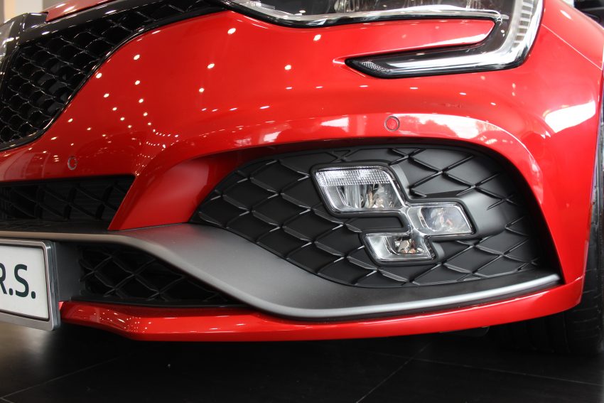 小改 Renault Megane RS 300 Trophy 本地面市, 售价33万 149540