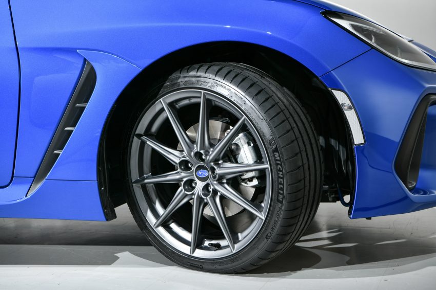 日本发布第二代 Subaru BRZ, 2.4L水平对卧自然进气引擎 150703