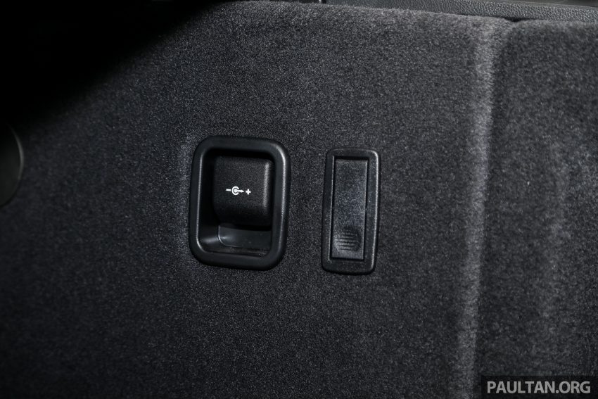 G01 BMW X3 sDrive20i 入门等级本地上市, 免SST价27万 151298